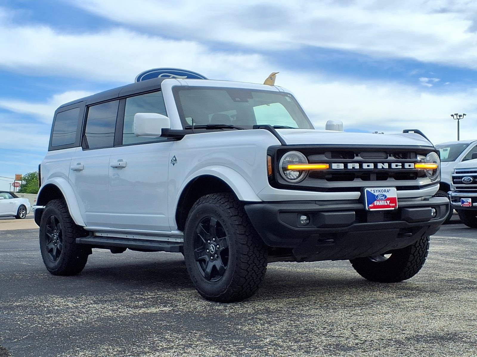 Certified 2024 Ford Bronco Outer Banks AWD/4WD image 3
