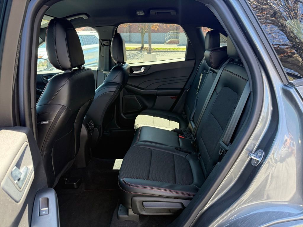 Certified 2023 Ford Escape ST-Line w/ Tech Pack #1 image 19