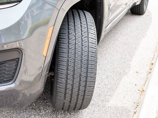 Used 2022 Jeep Grand Cherokee L Overland AWD/4WD image 9