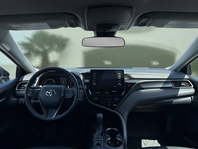 Used 2024 Toyota Camry SE FWD image 13