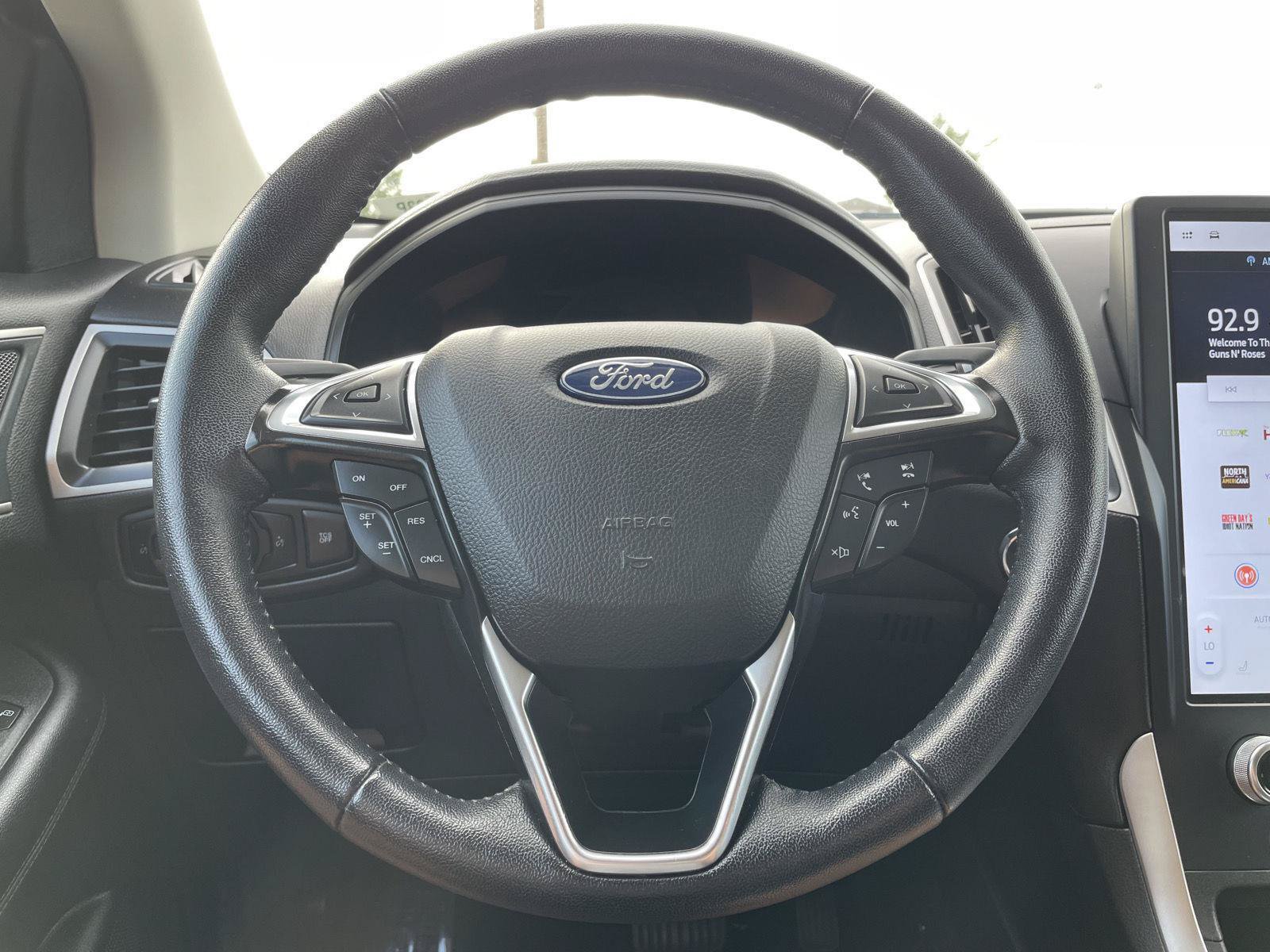 Certified 2024 Ford Edge SEL AWD/4WD image 12