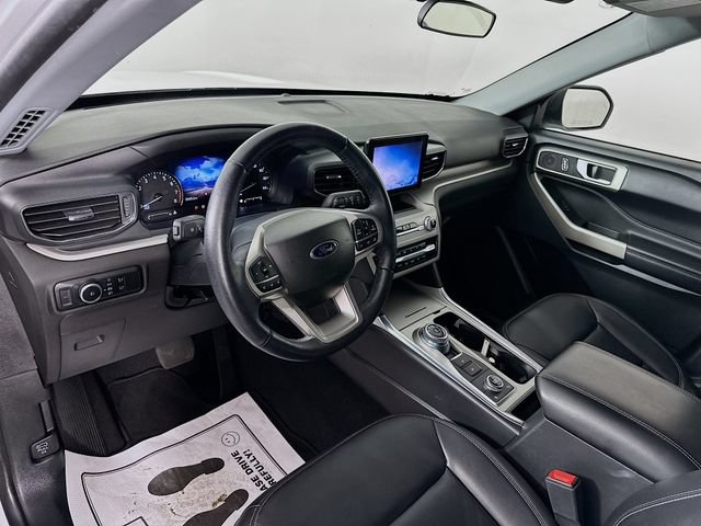 Certified 2023 Ford Explorer XLT w/ Equipment Group 202A AWD/4WD image 15