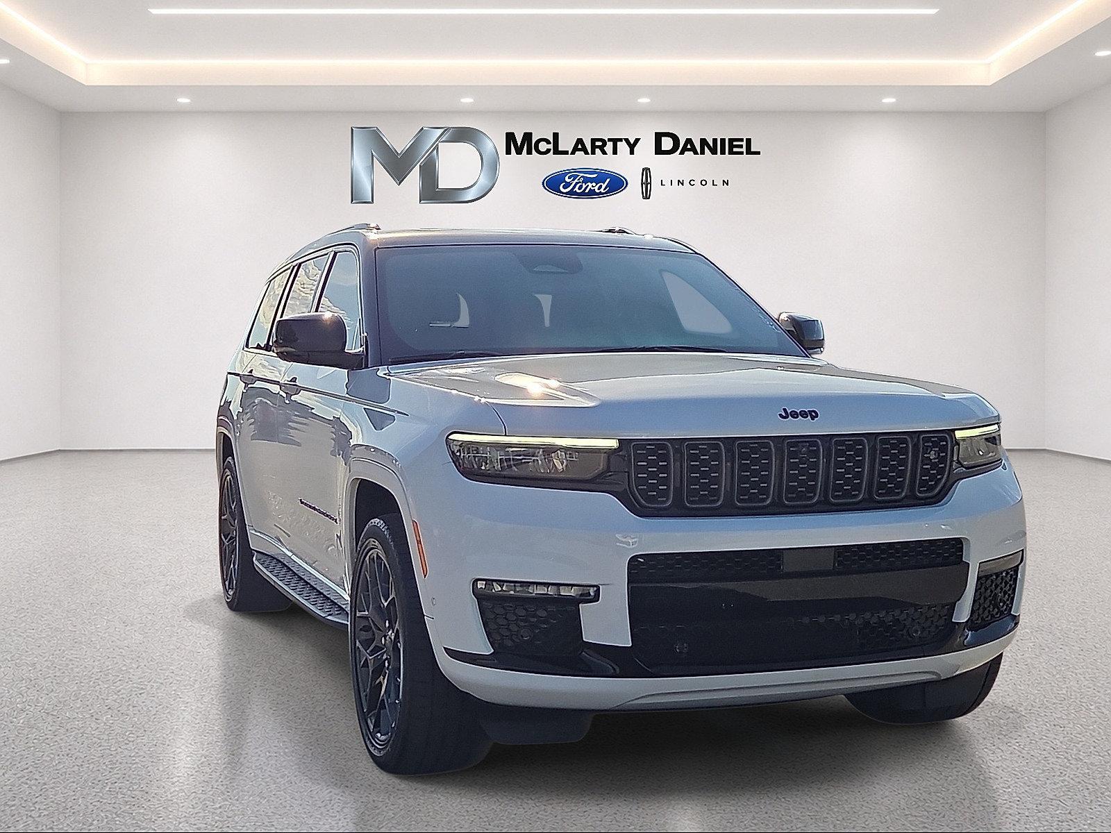 Used 2024 Jeep Grand Cherokee L Summit w/ Advanced Protech Group IV