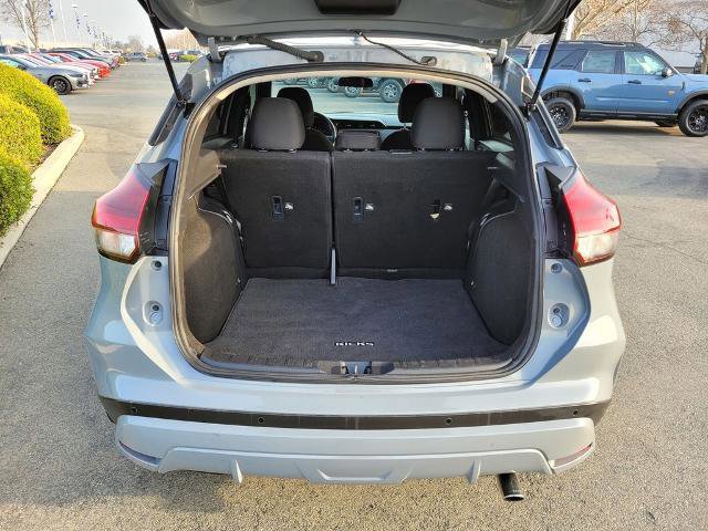 Used 2023 Nissan Kicks SR w/ Exterior Package image 10