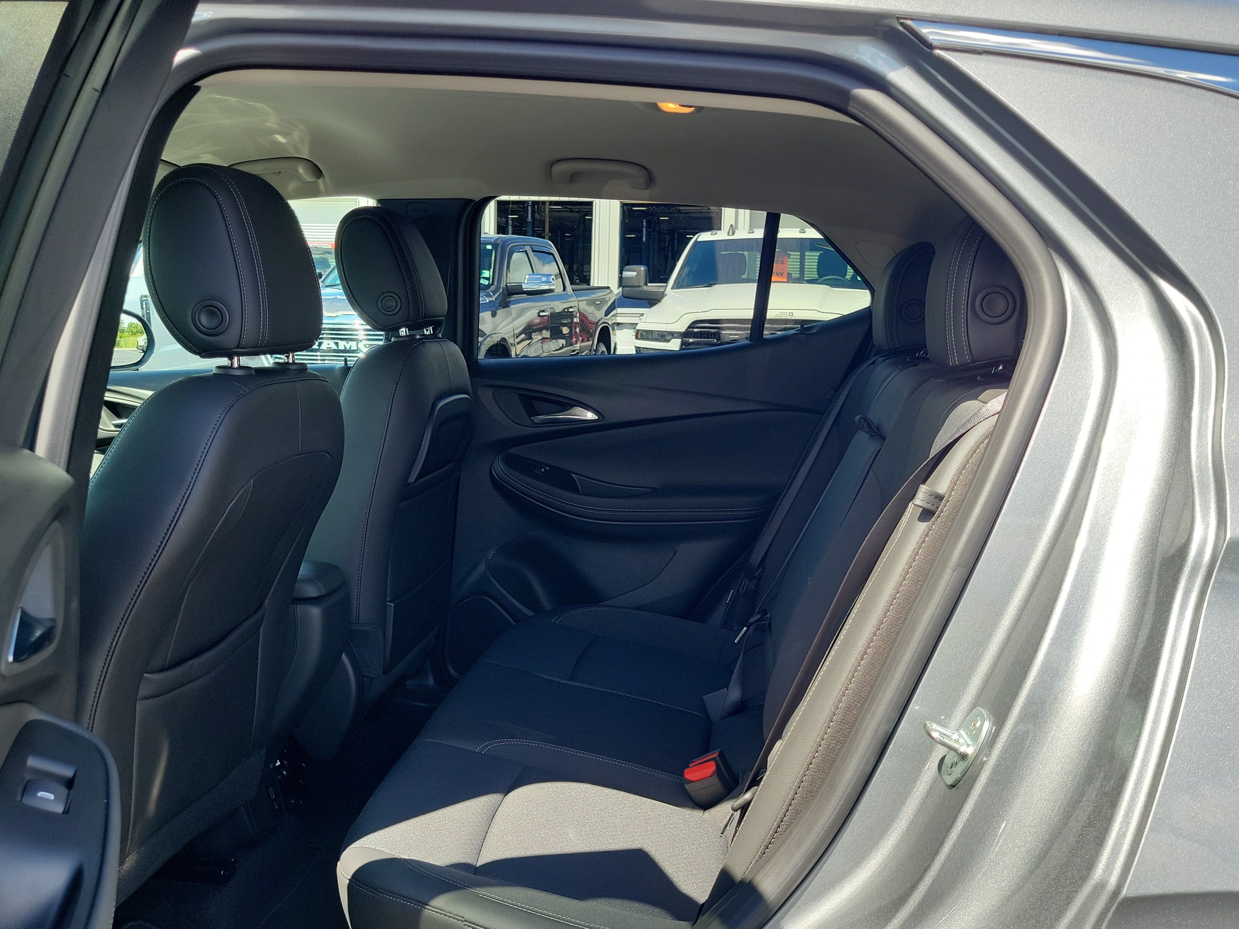 Used 2023 Buick Encore GX Select w/ Sport Touring Package FWD image 13