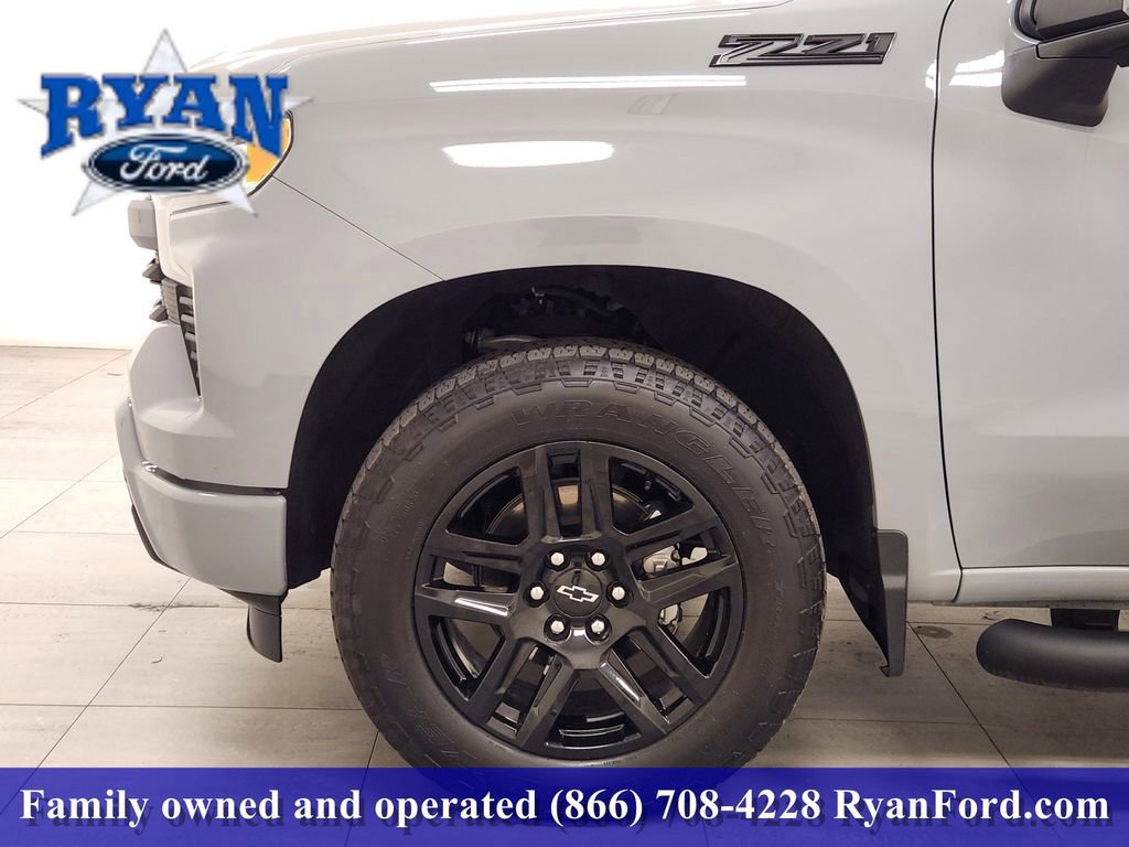 Used 2025 Chevrolet Silverado 1500 RST image 5