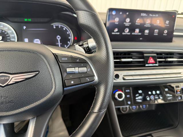 Used 2025 Genesis G70 2.5T RWD image 12