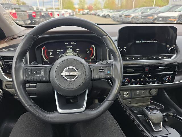 Used 2023 Nissan Rogue Platinum w/ Platinum Premium Package AWD/4WD image 25