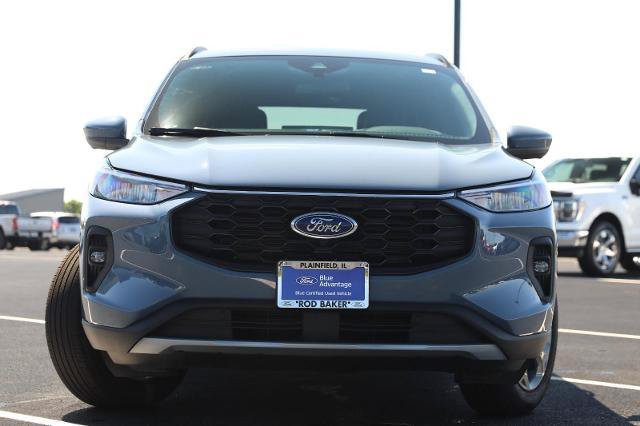 Certified 2025 Ford Escape ST-Line Select w/ Tech Pack #2 AWD/4WD image 2