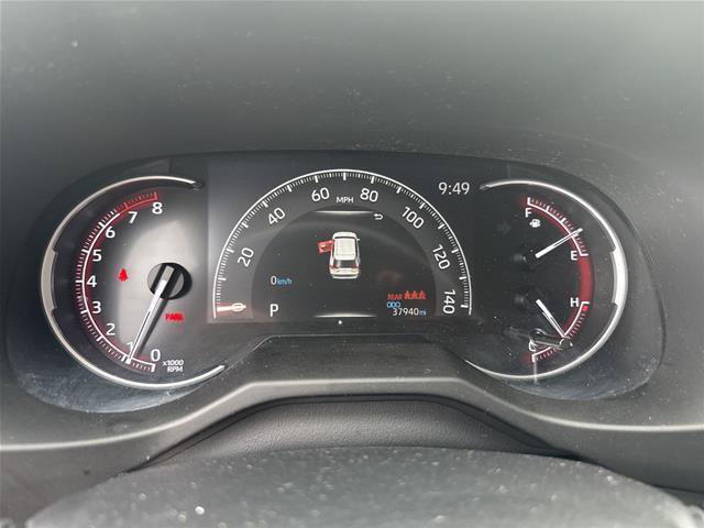 Used 2024 Toyota RAV4 LE FWD image 11