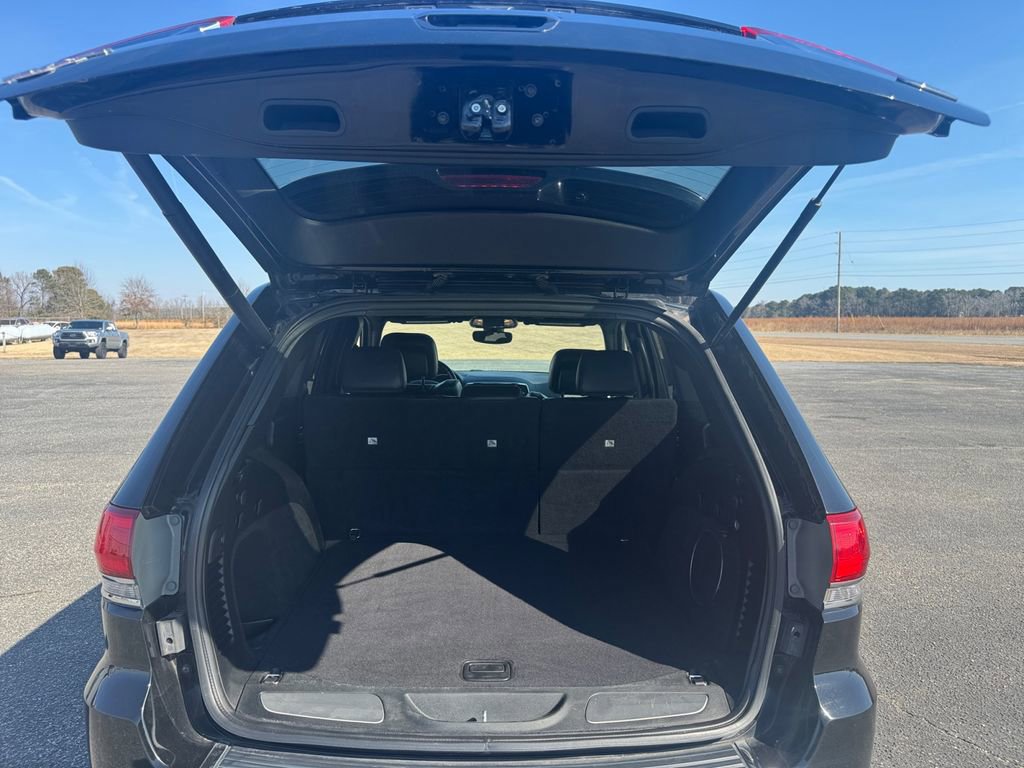 Used 2018 Jeep Grand Cherokee Overland image 17