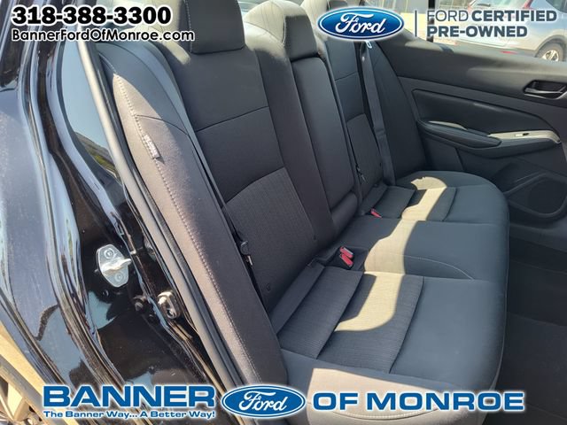 Used 2024 Nissan Altima 2.5 SV FWD image 23