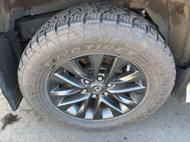 Used 2023 Lexus GX 460 Premium w/ Premium Package AWD/4WD image 13