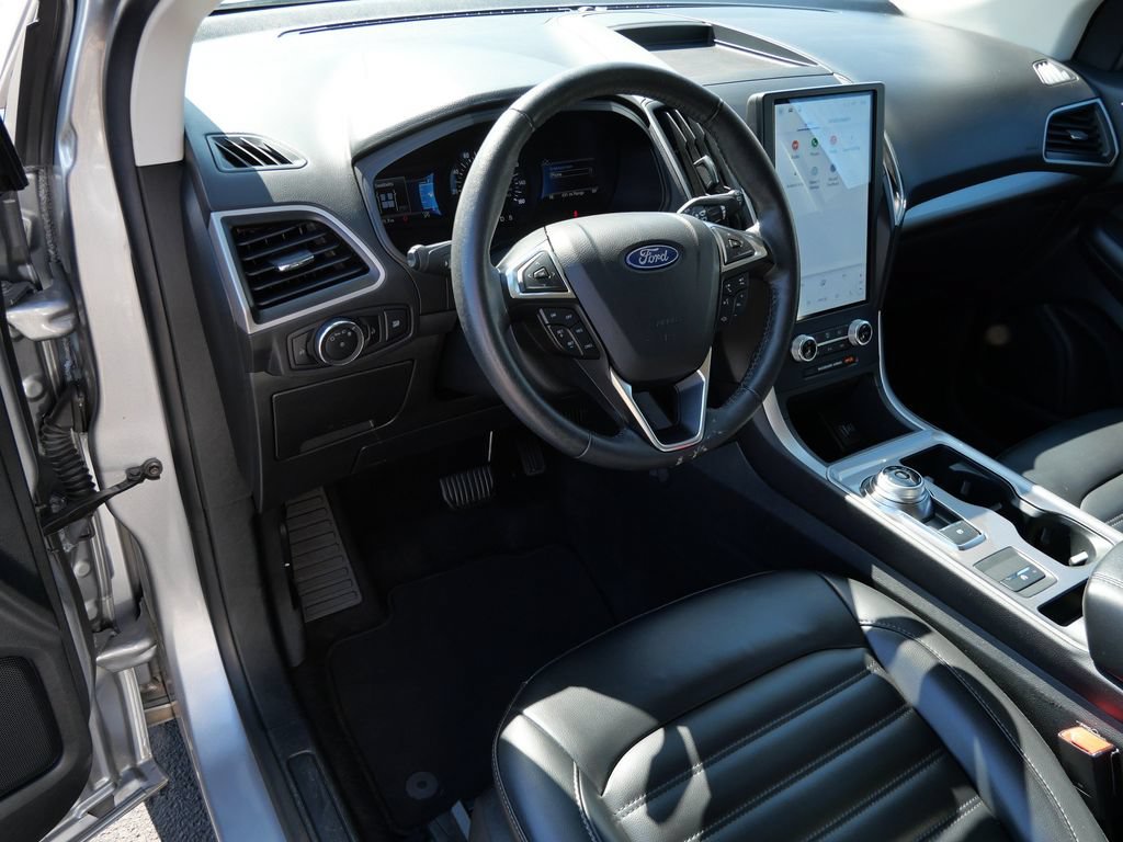 Certified 2024 Ford Edge SEL AWD/4WD image 12