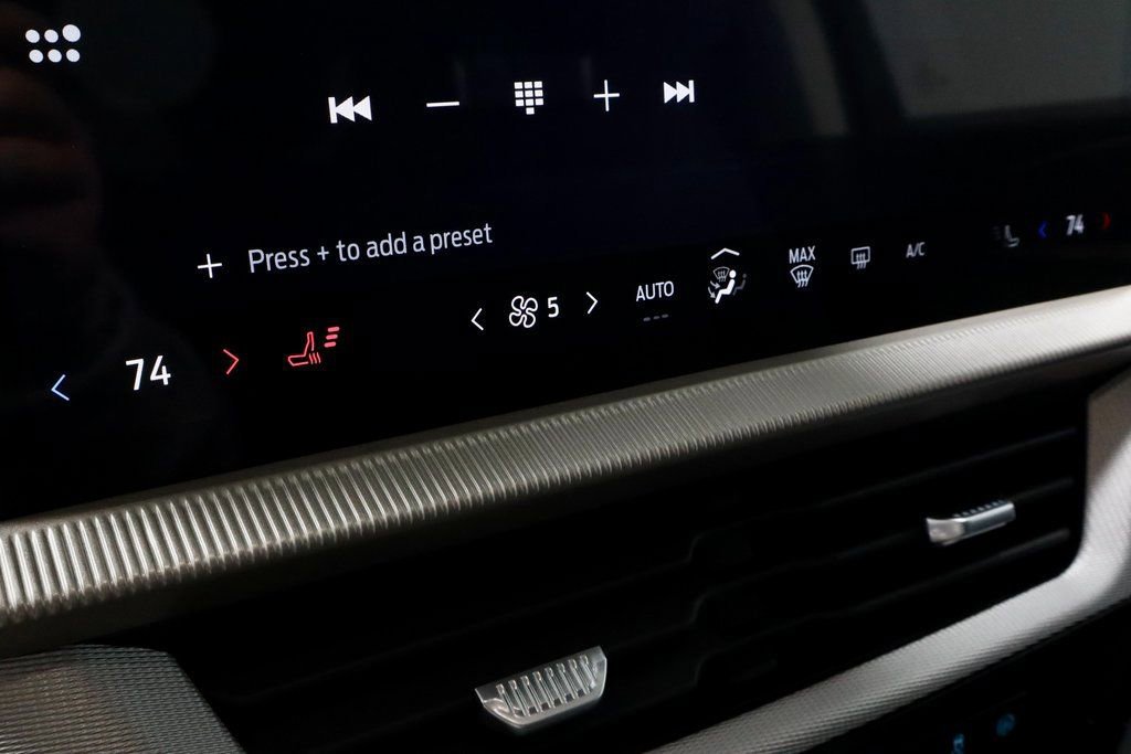 Certified 2025 Ford Explorer Active image 32