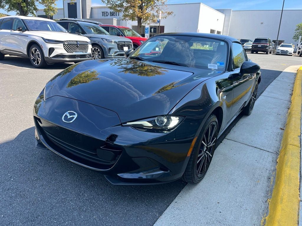 Used 2025 MAZDA MX-5 Miata RF Grand Touring RWD image 12