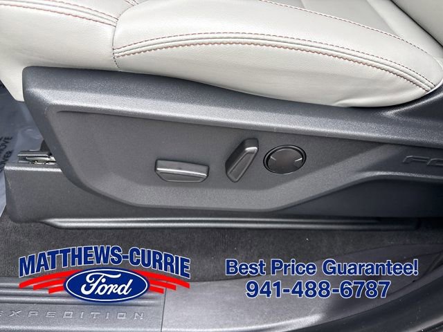 Certified 2025 Ford Expedition Active AWD/4WD image 10