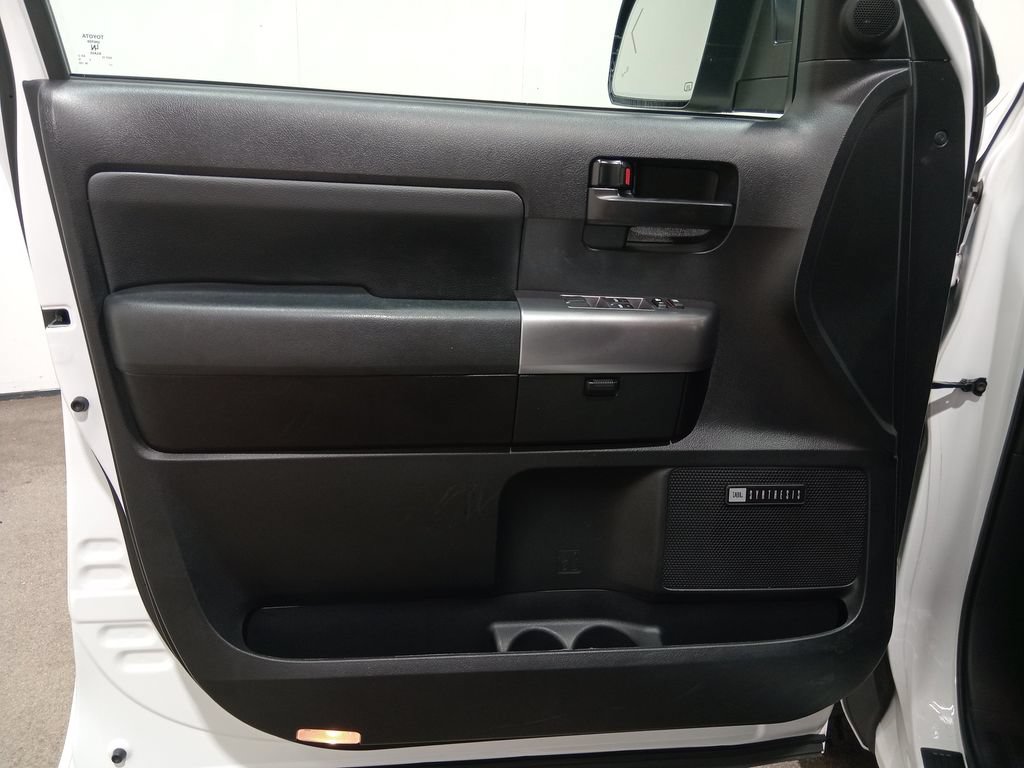 Used 2021 Toyota Sequoia TRD Pro AWD/4WD image 19