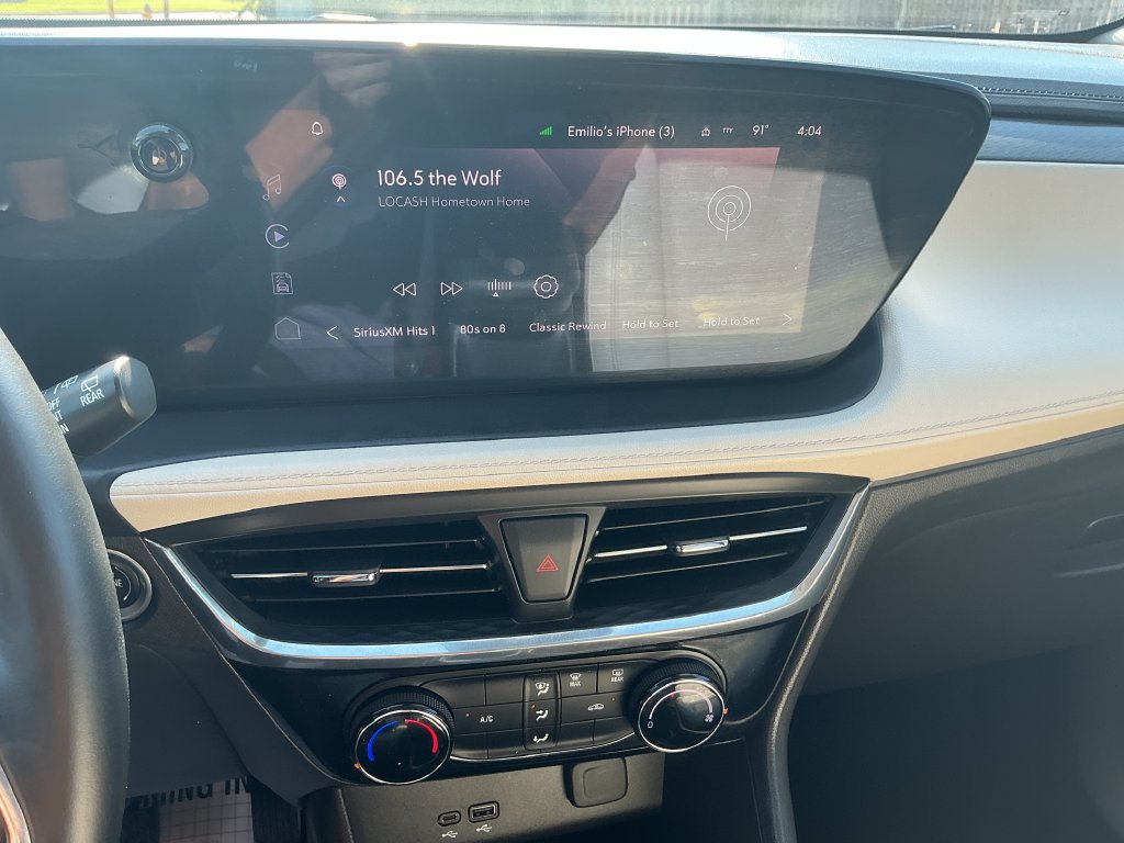 Used 2024 Buick Encore GX Sport Touring FWD image 29