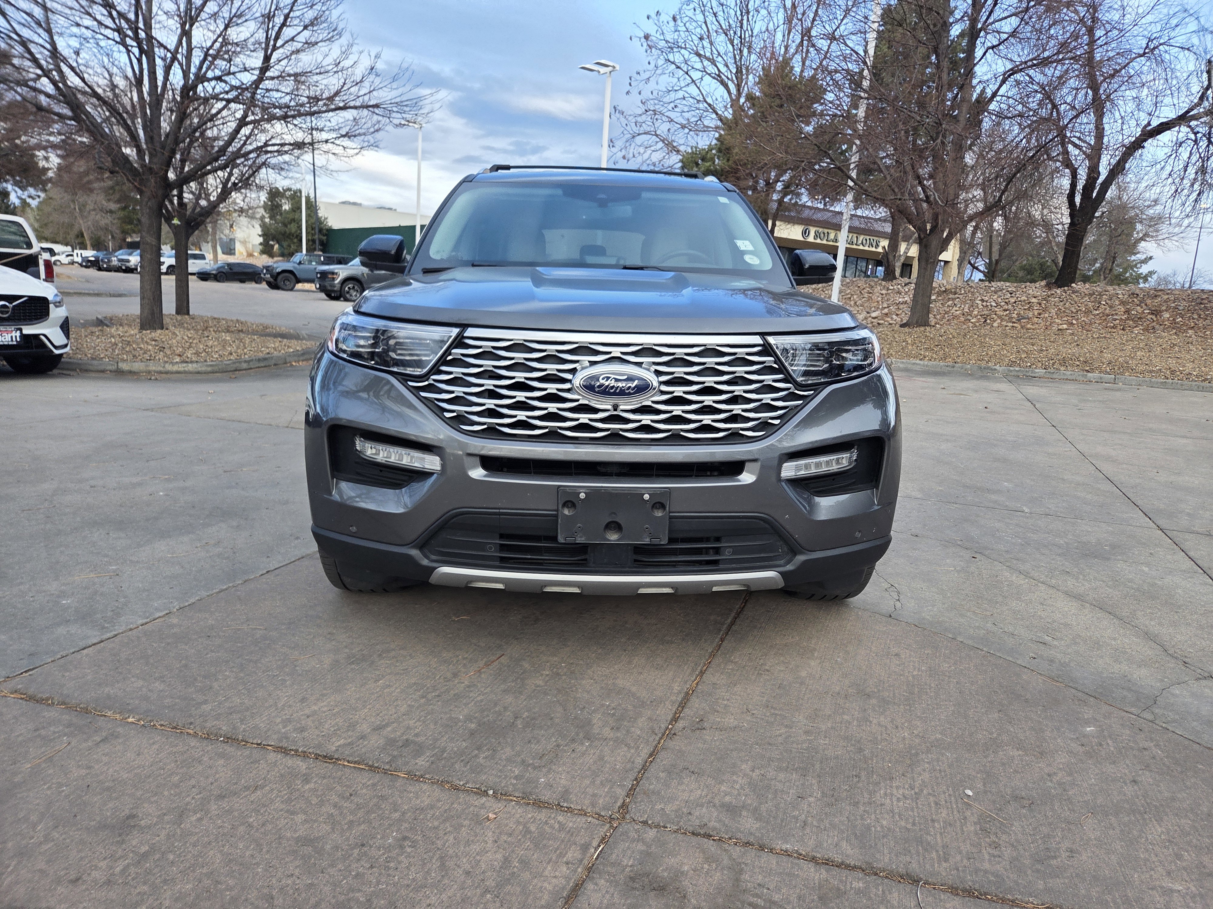 Certified 2022 Ford Explorer Platinum w/ Technology Package image 2