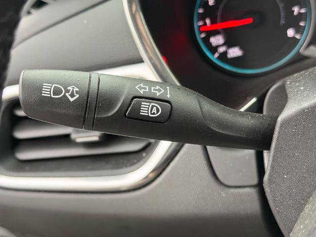 Used 2021 Chevrolet Equinox LT AWD/4WD image 31