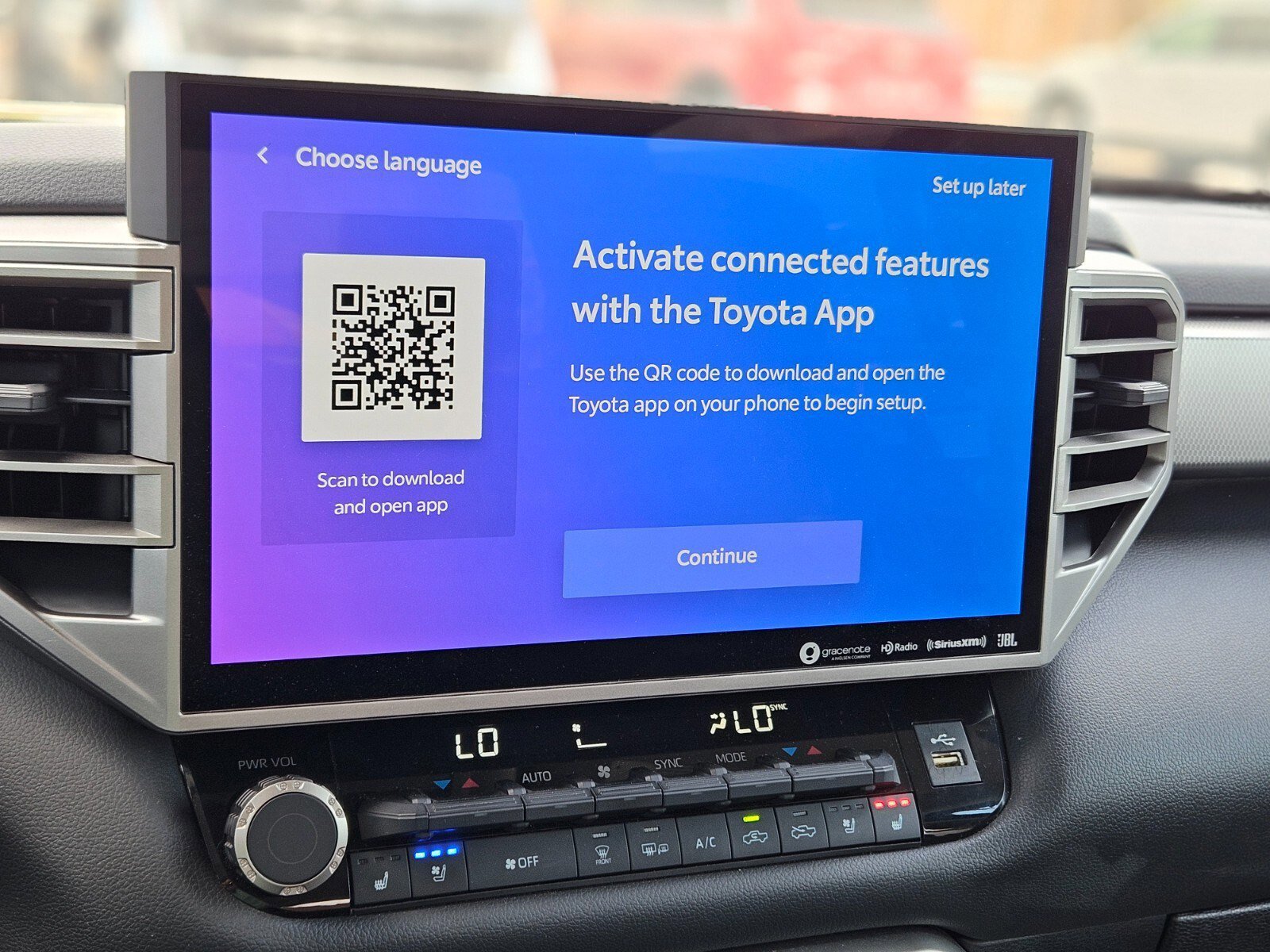 Used 2024 Toyota Tundra Limited AWD/4WD image 21