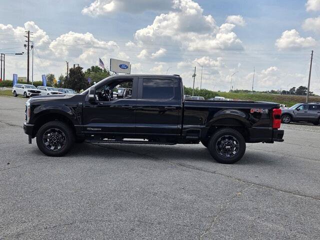 Certified 2025 Ford F250 XL w/ STX Appearance Package AWD/4WD image 4
