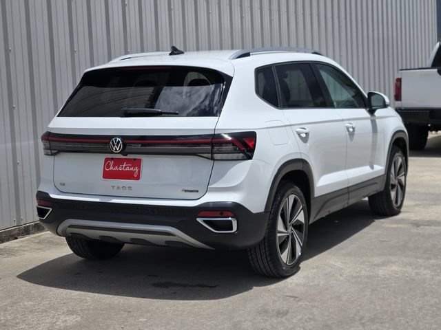Used 2025 Volkswagen Taos SE AWD/4WD image 11