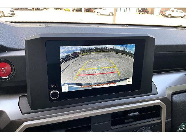 Used 2025 Toyota Tacoma TRD Off-Road AWD/4WD image 12