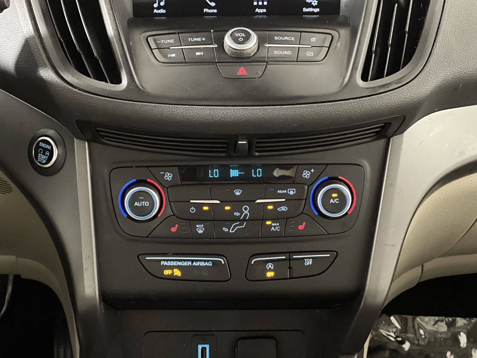 Certified 2019 Ford Escape SEL AWD/4WD image 20