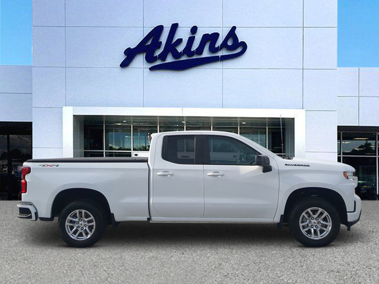 Used 2021 Chevrolet Silverado 1500 RST w/ Convenience Package II image 5