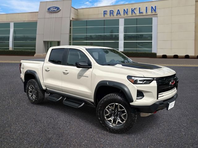 Used 2026 Chevrolet Colorado ZR2 w/ Technology Package AWD/4WD image 7