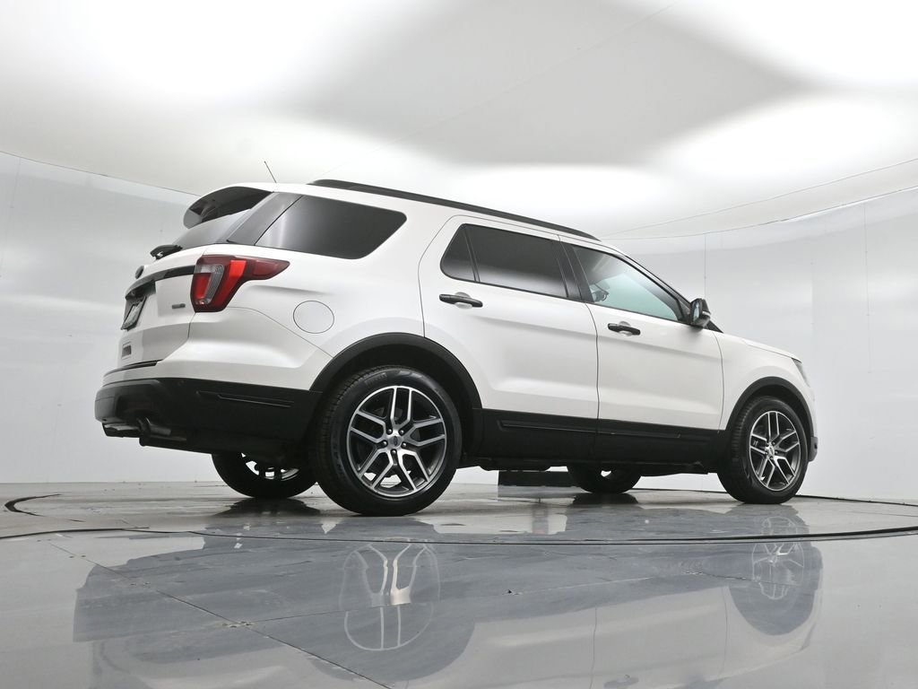 Certified 2018 Ford Explorer Sport image 16