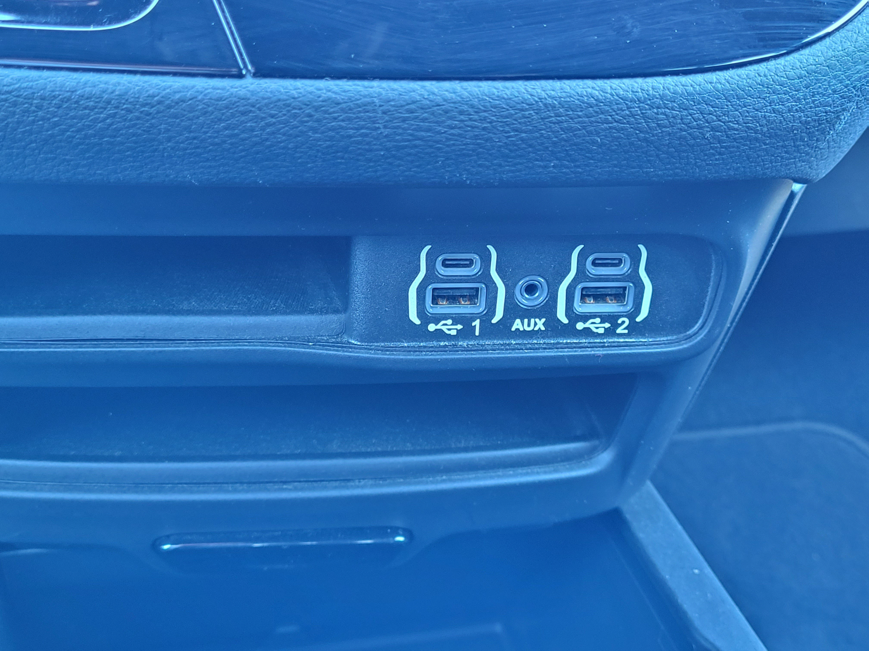 Used 2021 Chrysler Pacifica Touring w/ S Appearance Package FWD image 23