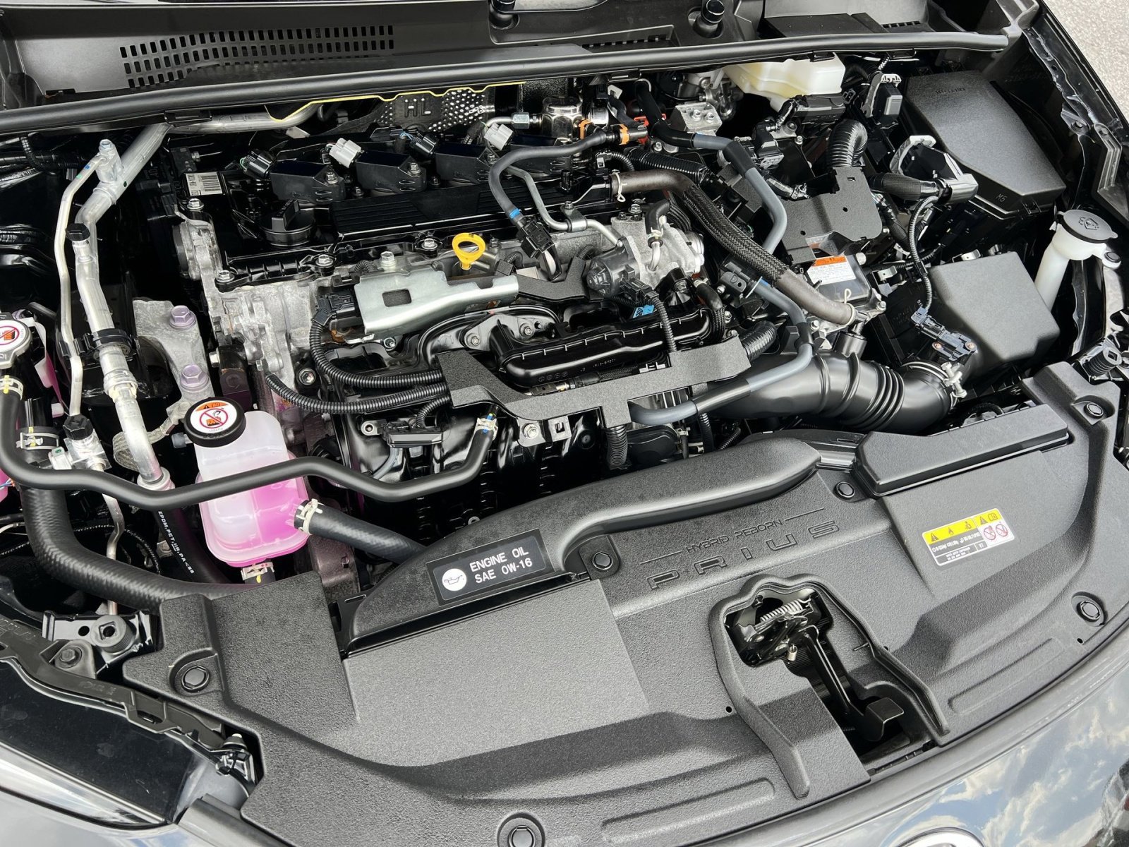 Used 2025 Toyota Prius LE image 26