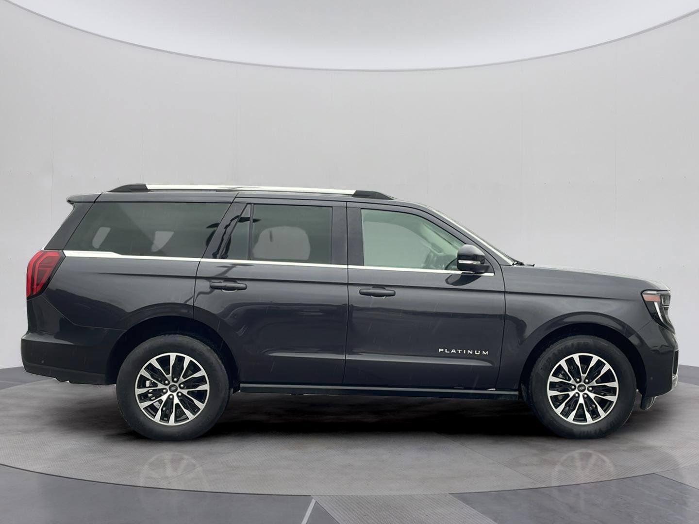 Certified 2025 Ford Expedition Platinum AWD/4WD image 7