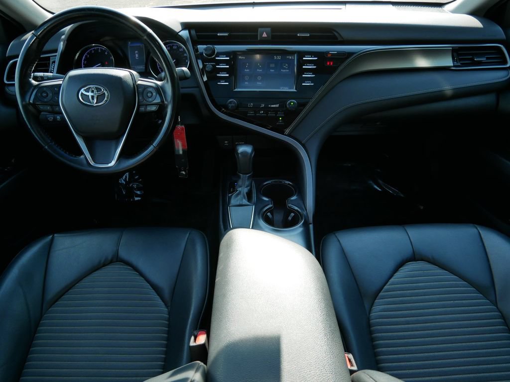 Used 2019 Toyota Camry SE FWD image 13