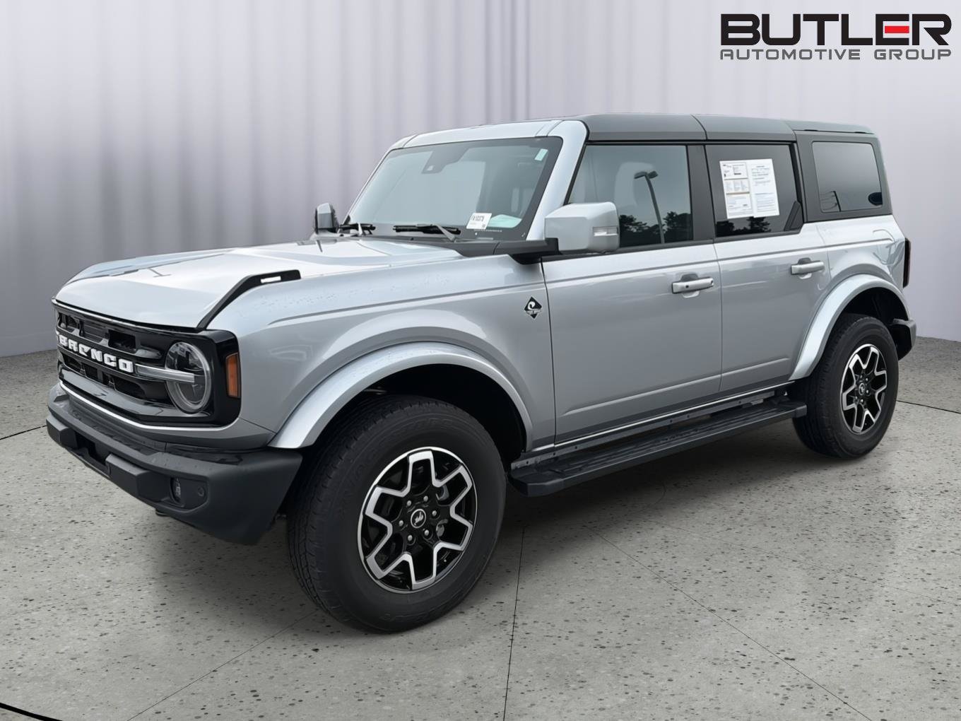 Certified 2024 Ford Bronco Outer Banks AWD/4WD image 2