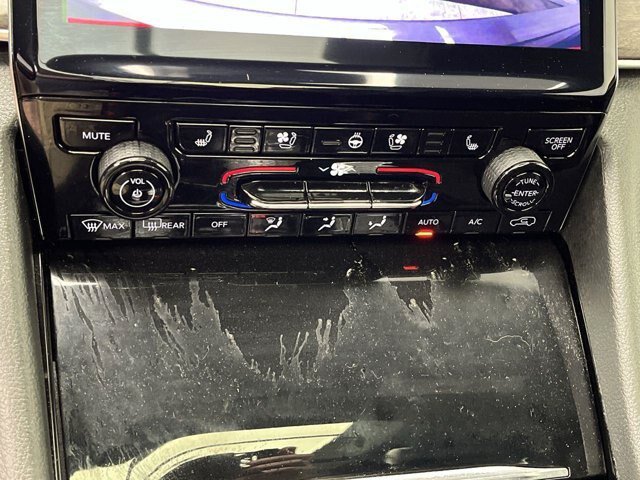 Used 2023 Jeep Grand Cherokee Overland AWD/4WD image 23