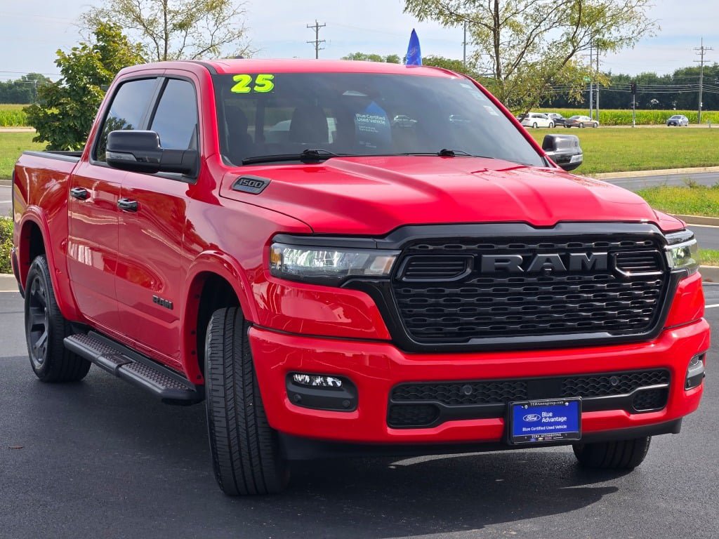 Used 2025 RAM 1500 Big Horn AWD/4WD image 4