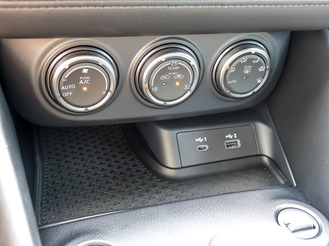 Used 2024 Nissan Z Performance RWD image 16