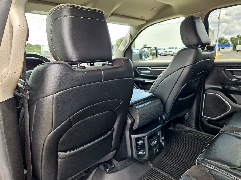 Used 2022 RAM 1500 Laramie AWD/4WD image 23