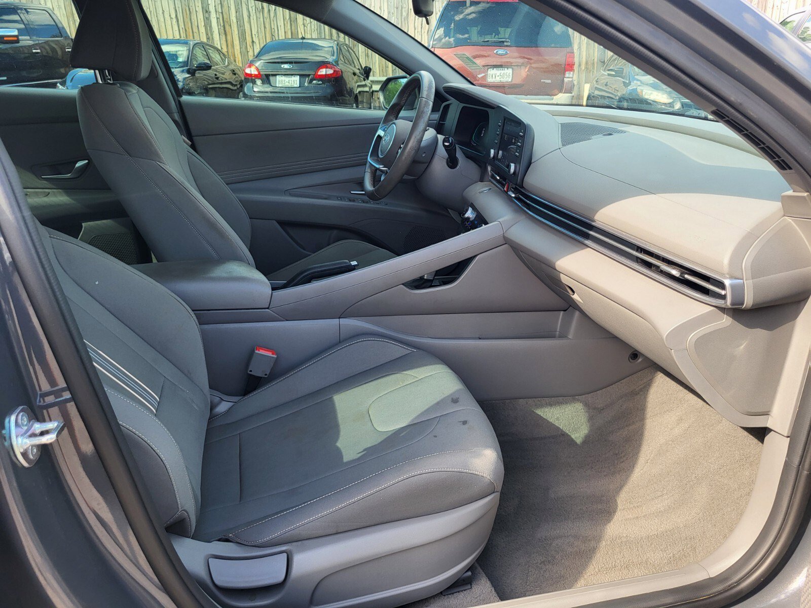 Used 2025 Hyundai Elantra Sport FWD image 11