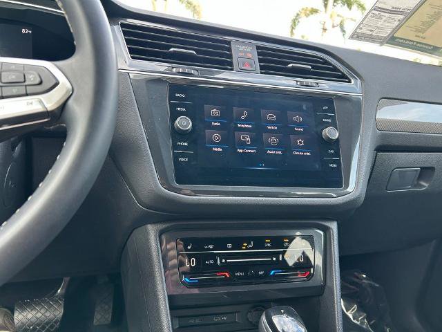 Used 2022 Volkswagen Tiguan SE FWD image 31