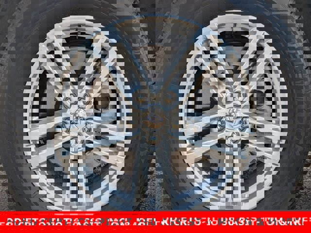 Certified 2022 Ford Explorer XLT w/ Equipment Group 202A image 9