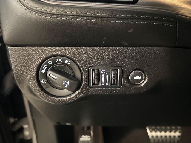 Used 2023 Dodge Challenger SXT w/ Plus Package RWD image 19
