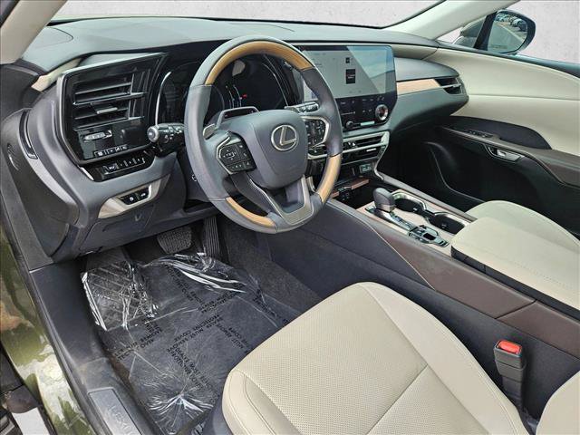 Used 2023 Lexus RX 350h w/ Cold Area Package AWD/4WD image 22