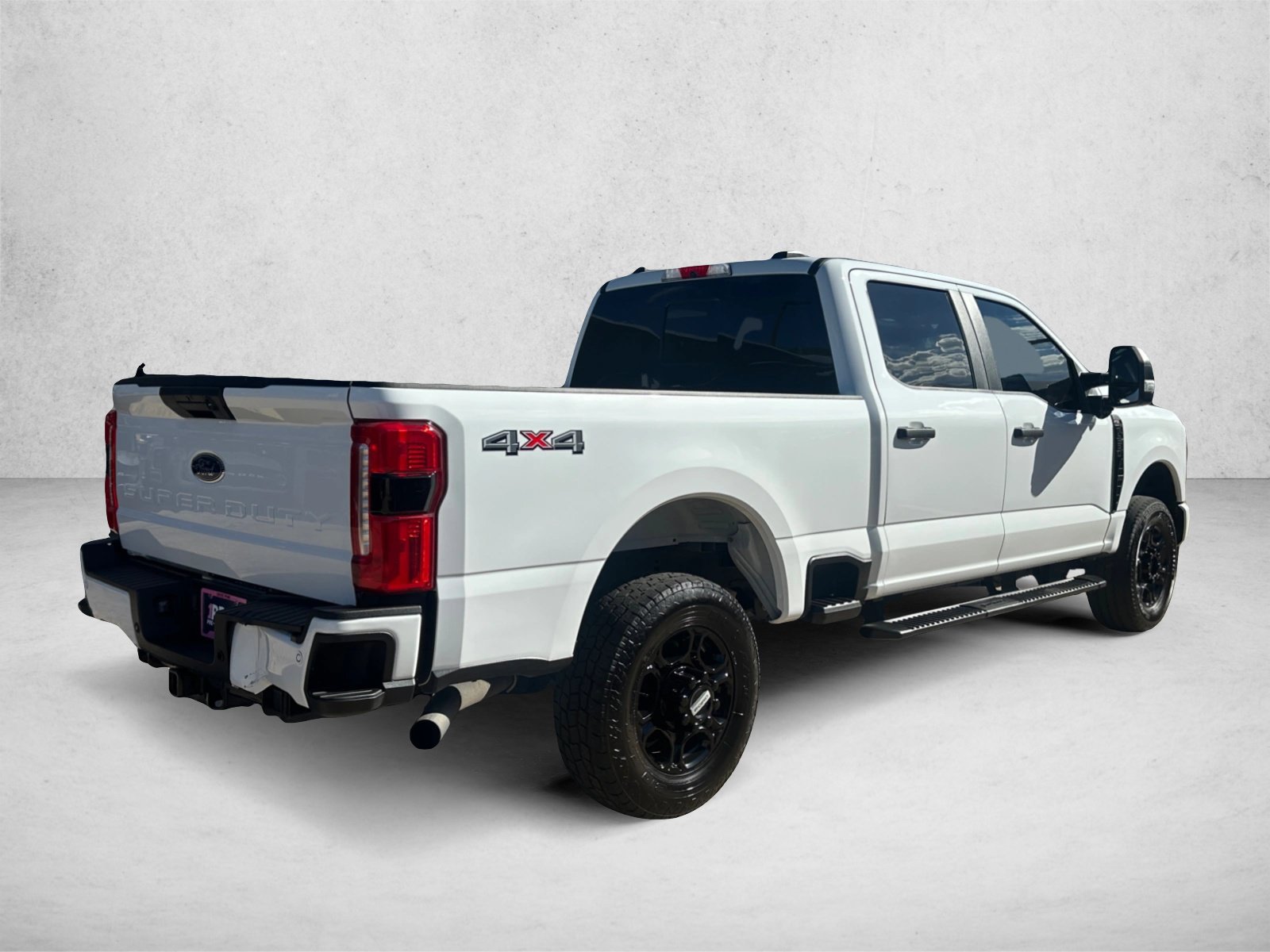 Certified 2025 Ford F250 XL w/ STX Appearance Package AWD/4WD image 5