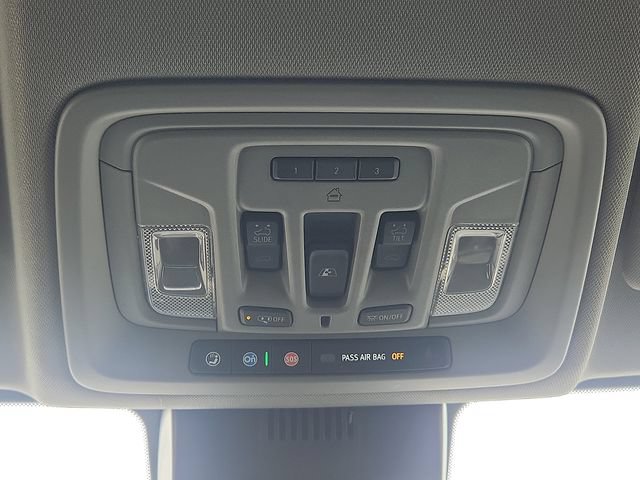 Used 2024 GMC Sierra 1500 Denali AWD/4WD image 19