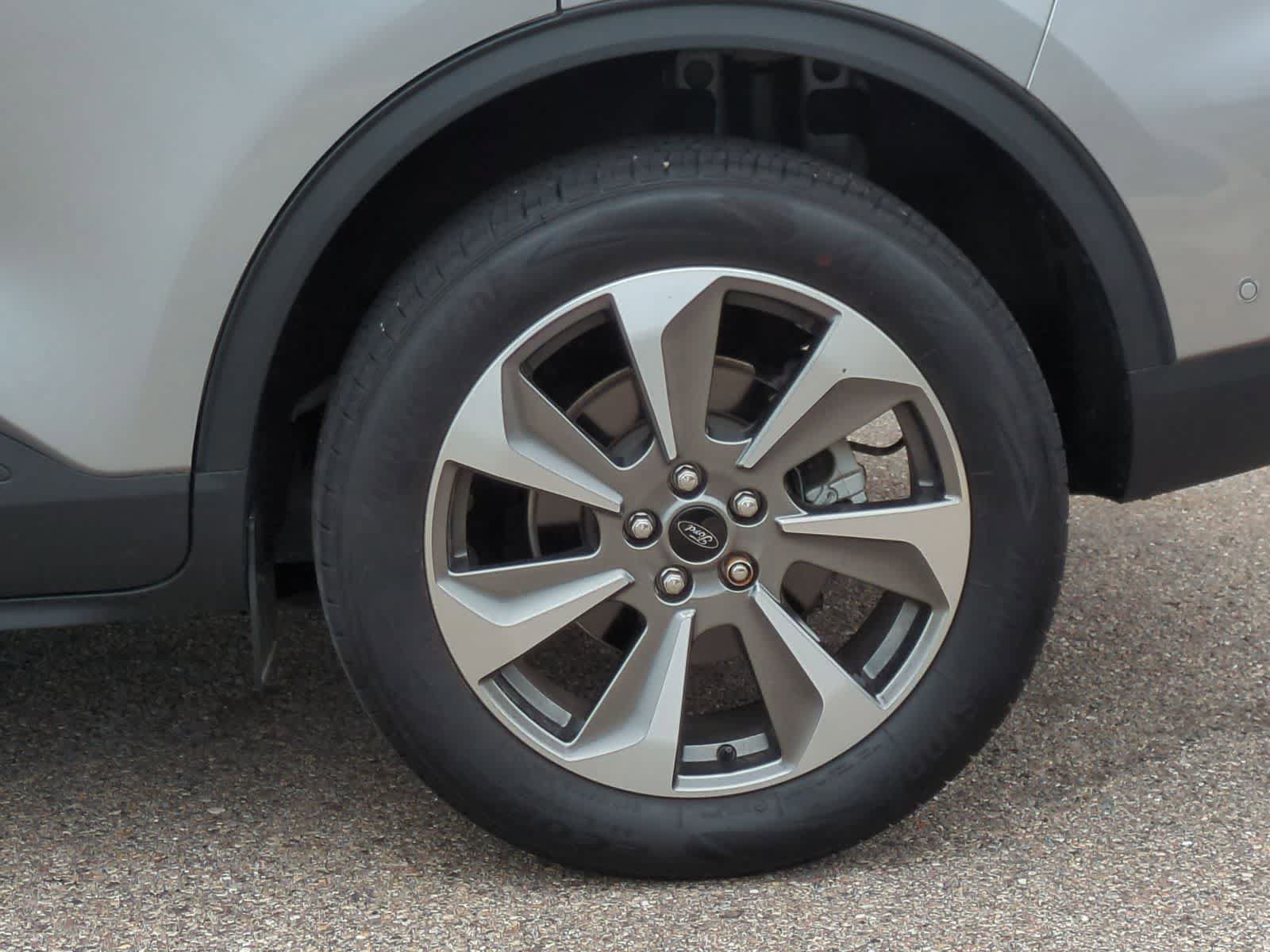 Certified 2023 Ford Escape Platinum w/ Premium Technology Package AWD/4WD image 14